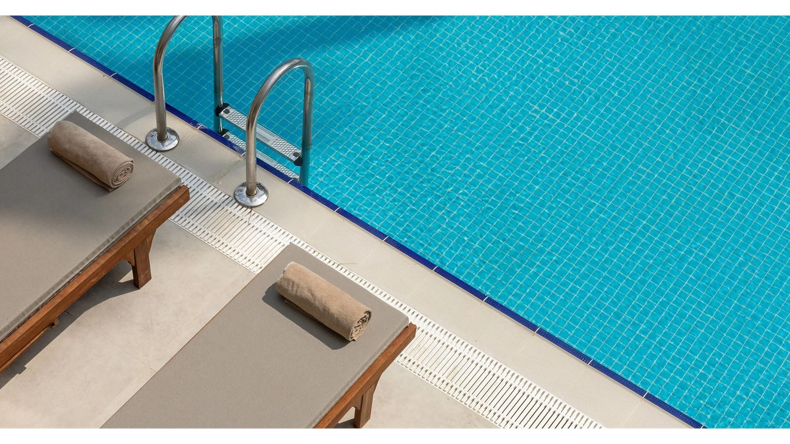 rooms-superior-swim-up-room