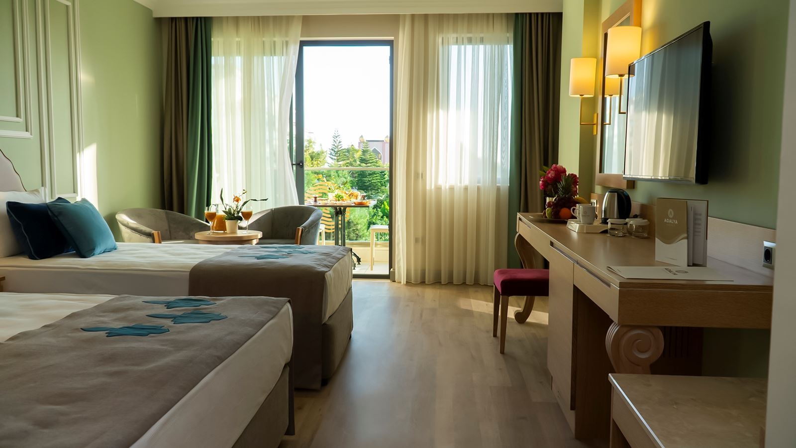 rooms-standard-room-land-view