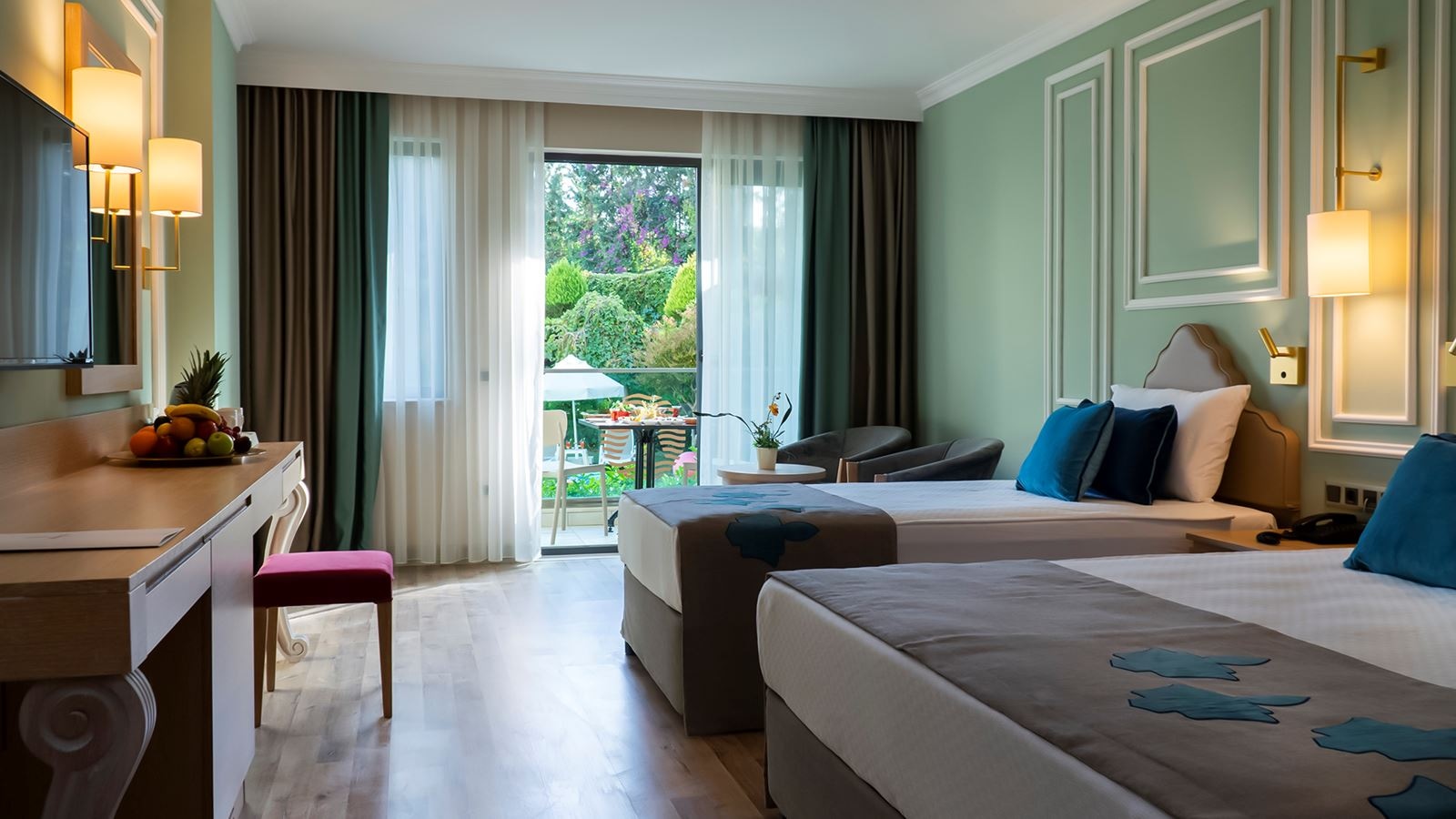 rooms-standard-room-land-view