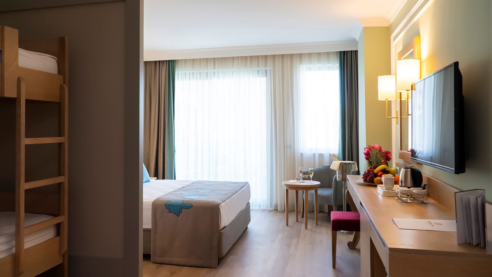 rooms-standard-room-land-view-with-bunk-bed