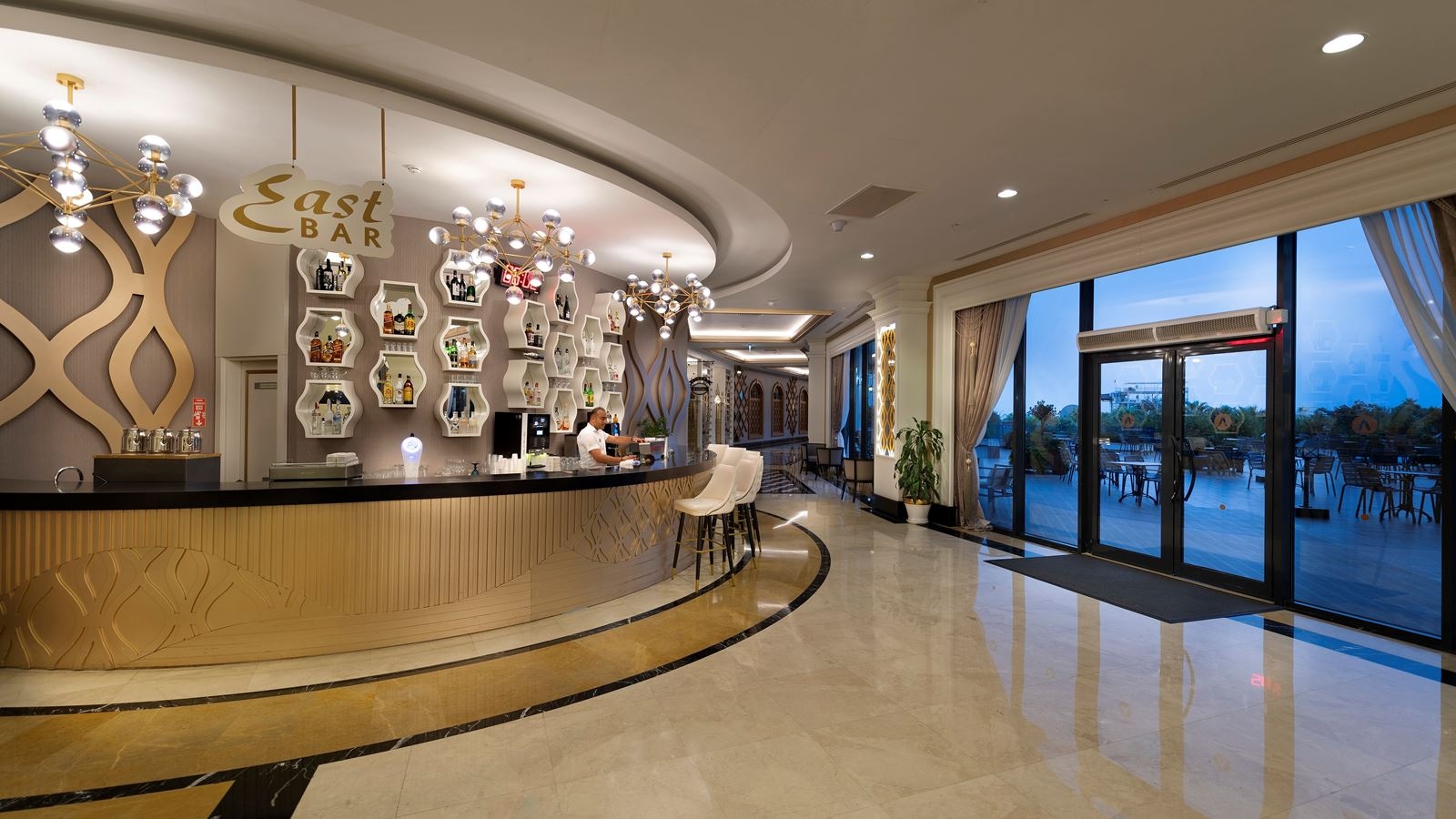 bars-lobby-east-bar