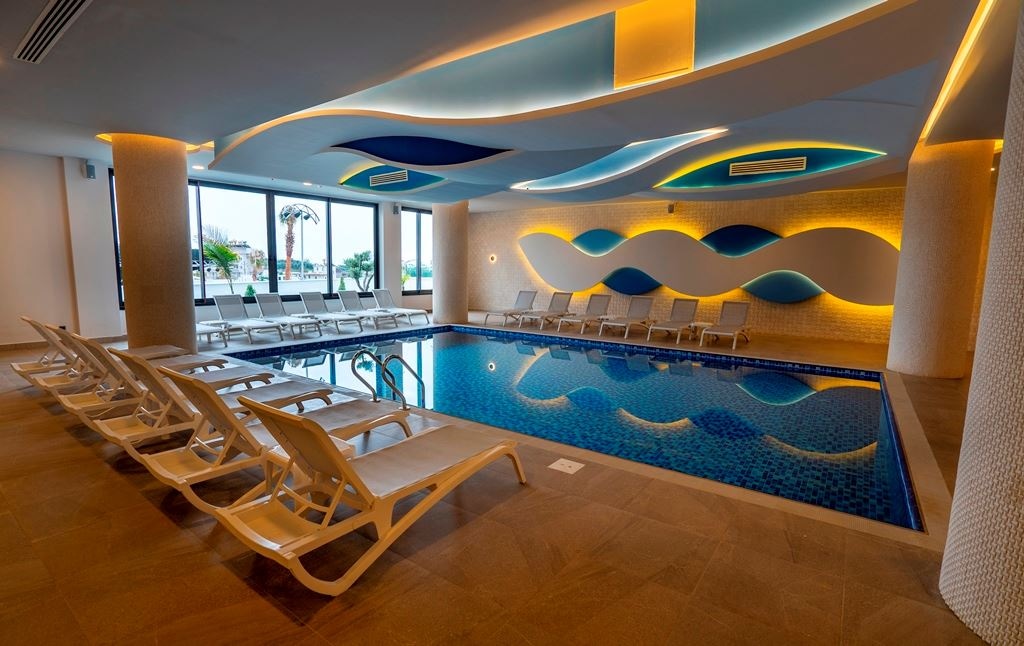 pools-indoor-pool