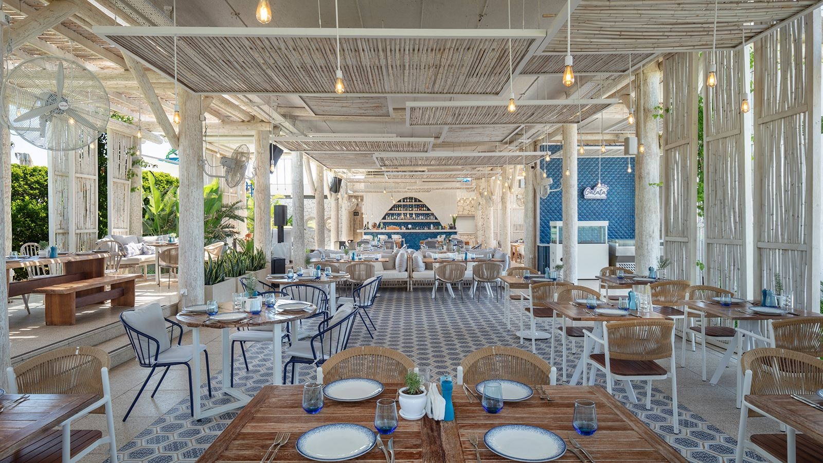 restaurants-galata-beach-club