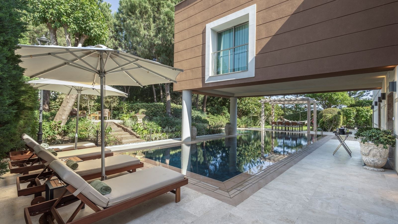 rooms-villa-ela-palace