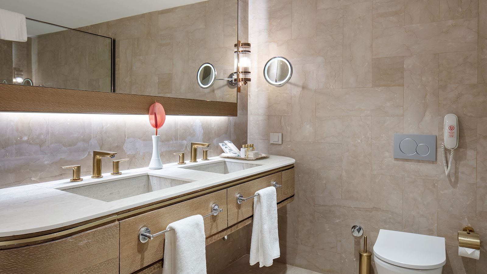 rooms-premier-roof-top-suite