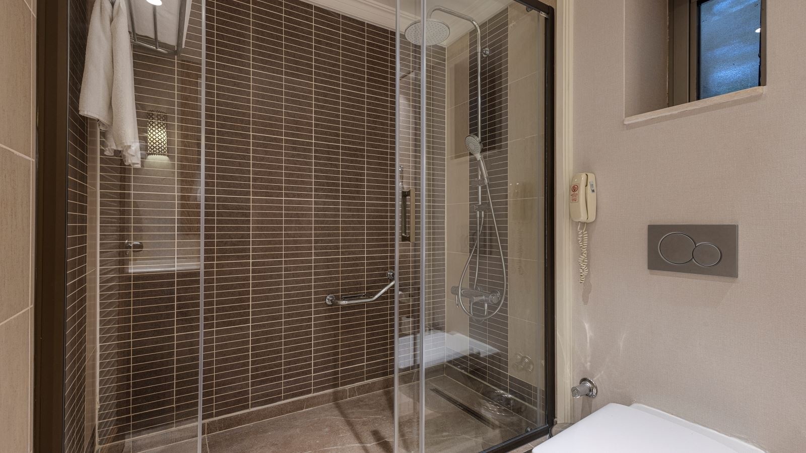 rooms-lake-house-family-suite