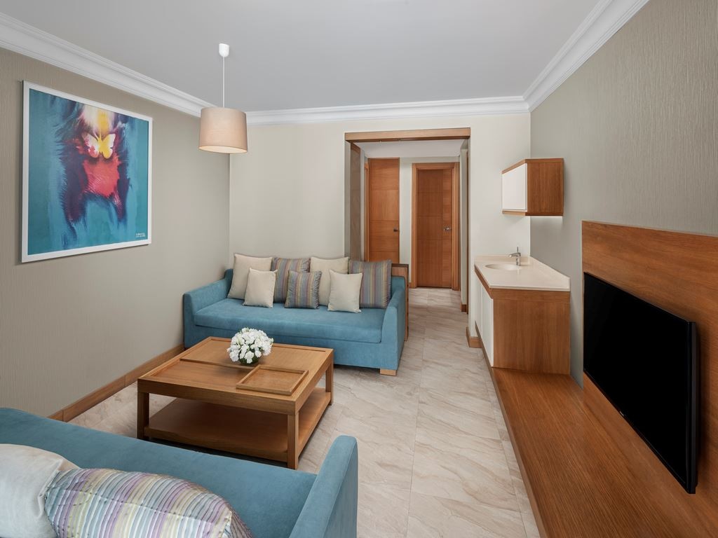 rooms-select-family-swim-up