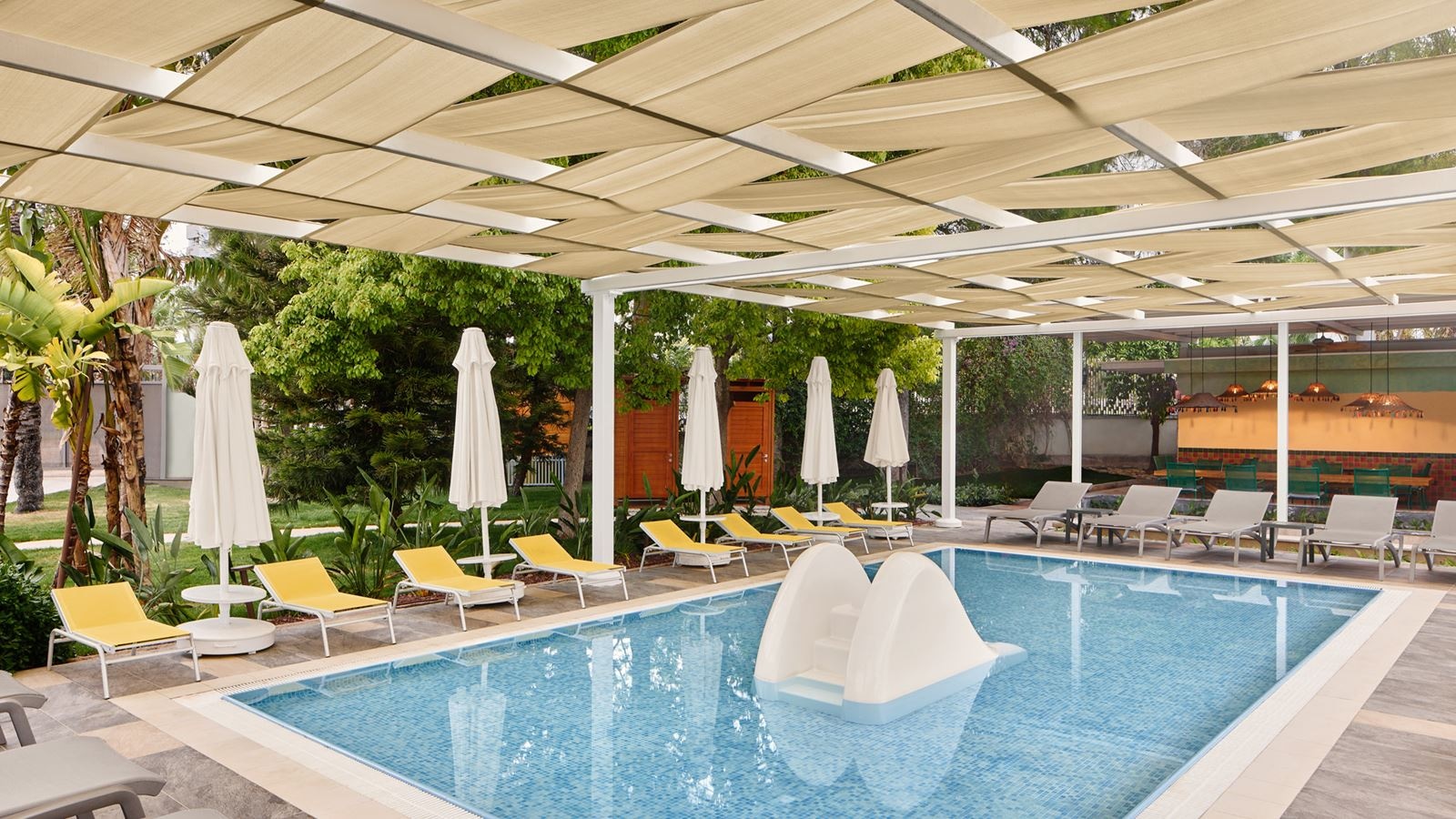 pools-outdoor-childrens-pool