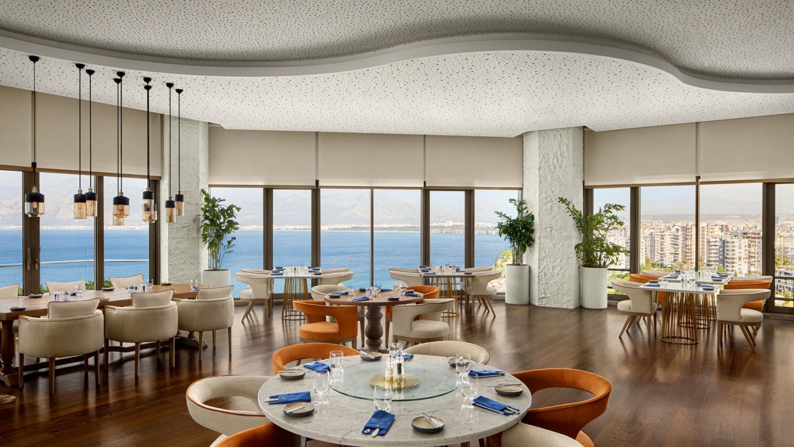 restaurants-asmani-at-akra