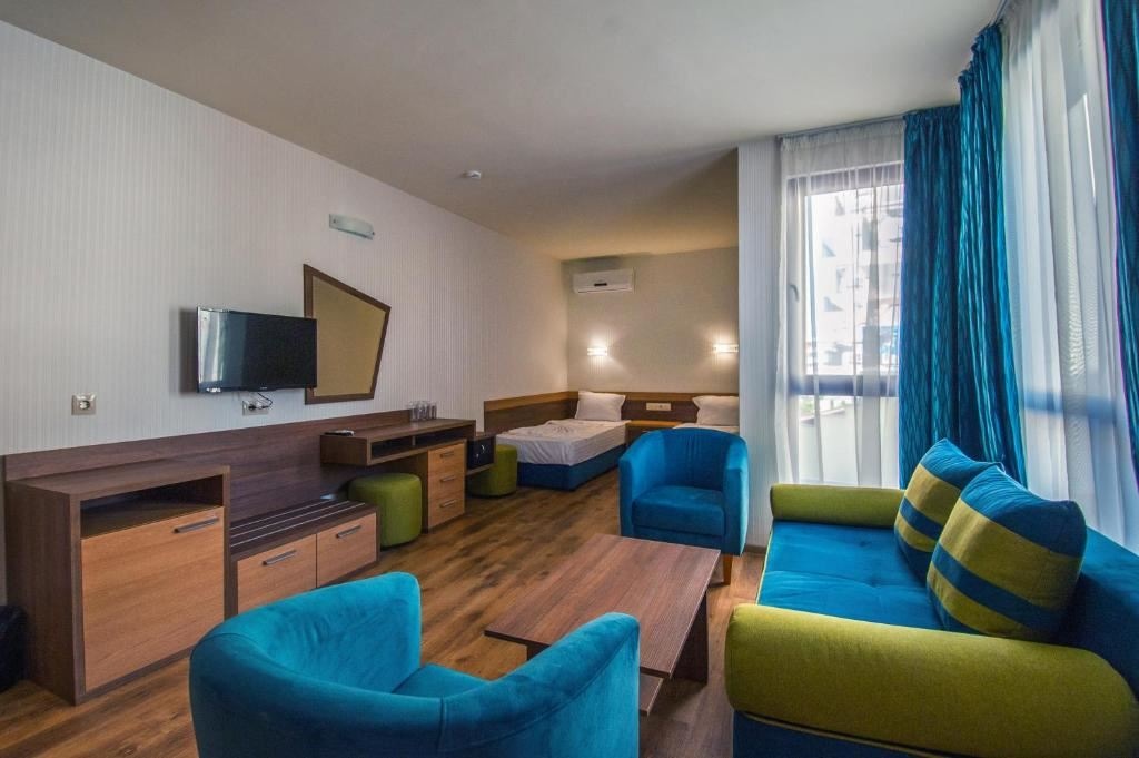 rooms-apartment-park-view