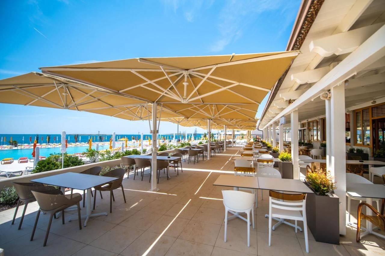 restaurants-restaurants