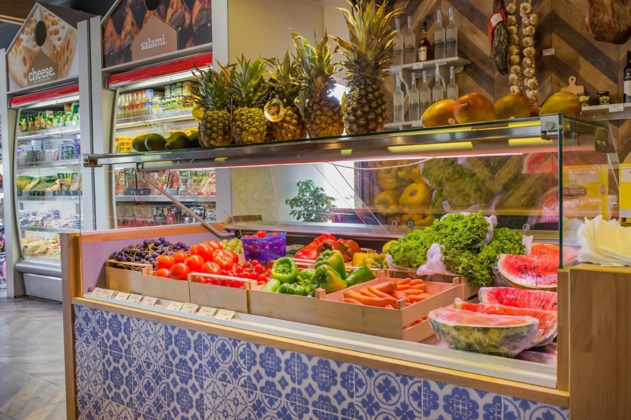 restaurants-restaurants