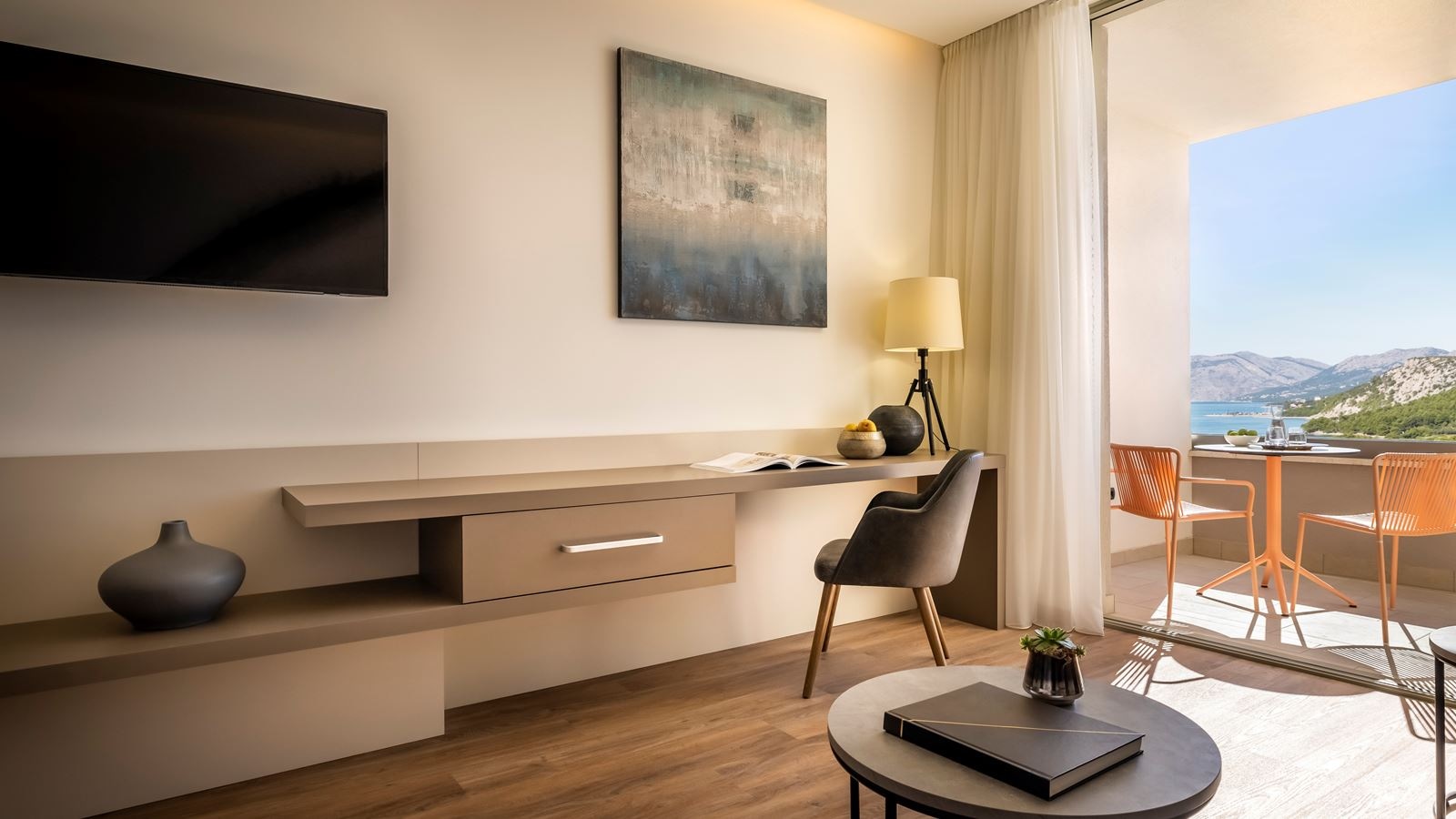 rooms-premium-room-partial-sea-view-balcony