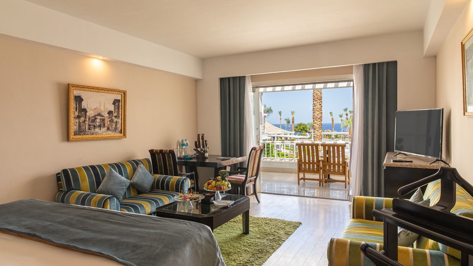 rooms-junior-suite--sea-view-beach-front