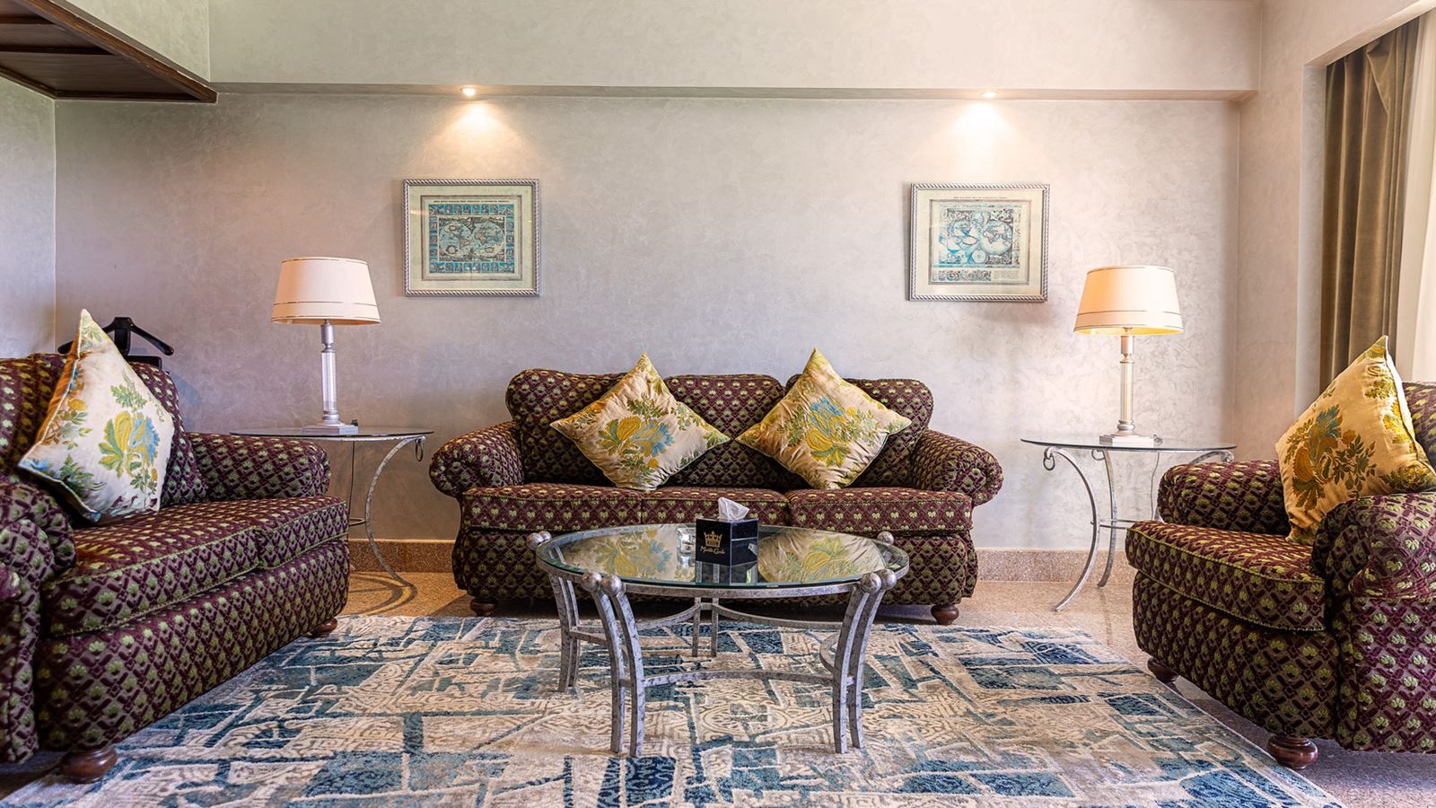 rooms-honeymoon-suite