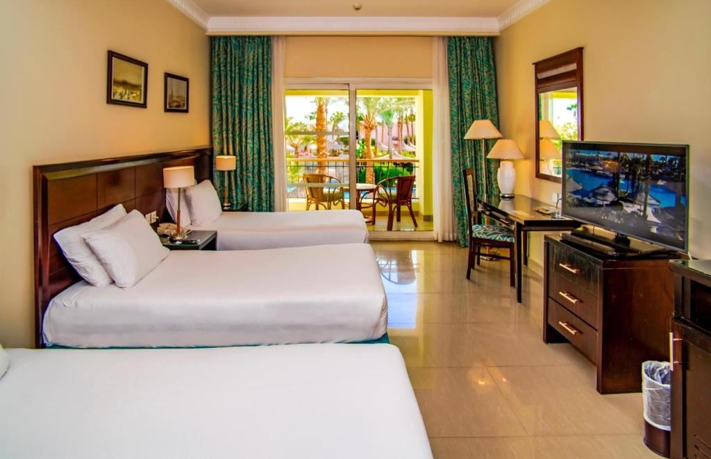 rooms-family-garden-view-rooms