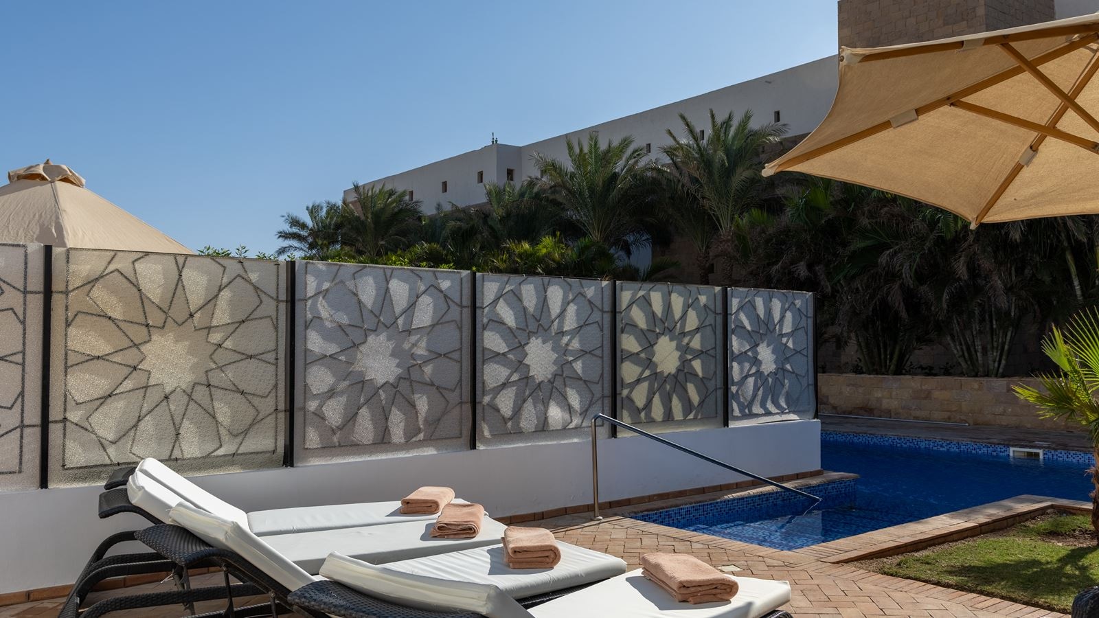 rooms-swim-up-villa-2-bedrooms