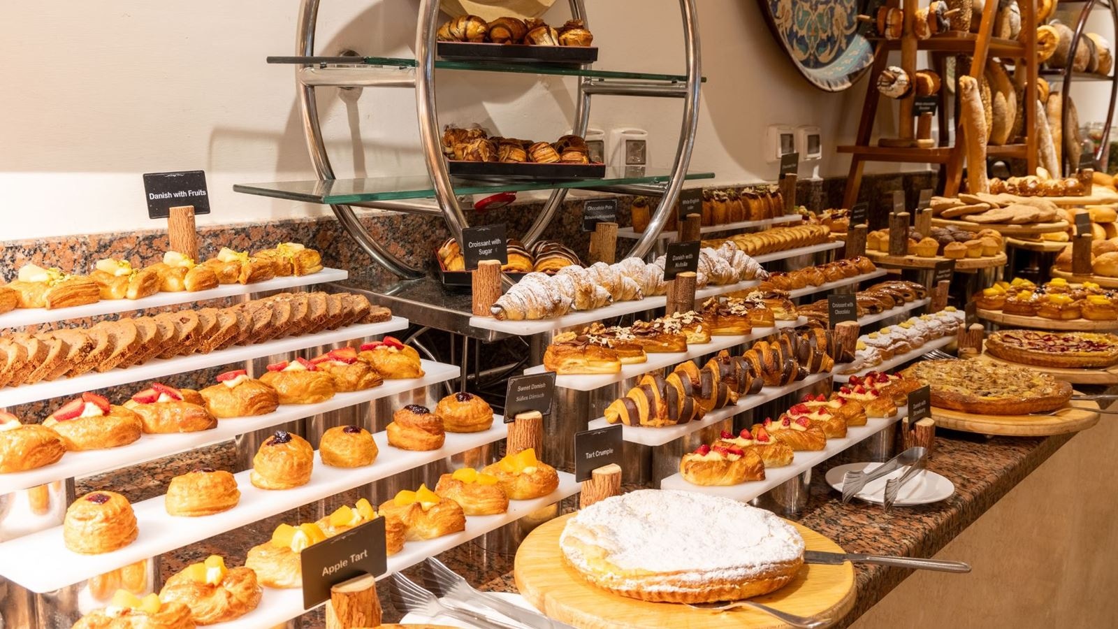 restaurants-main-restaurant-west-bay-adult-only