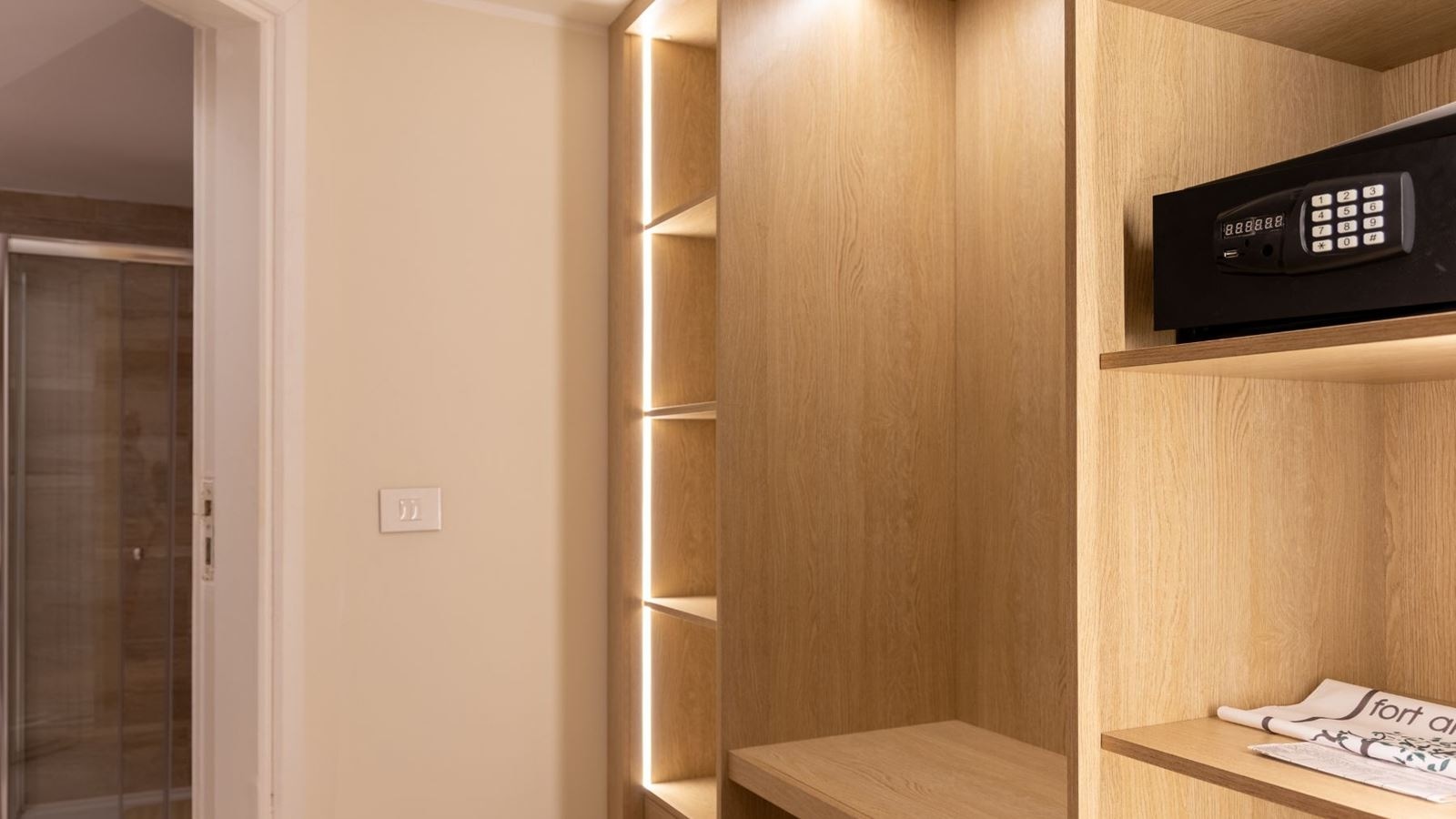 rooms-elite-suite-west-bay