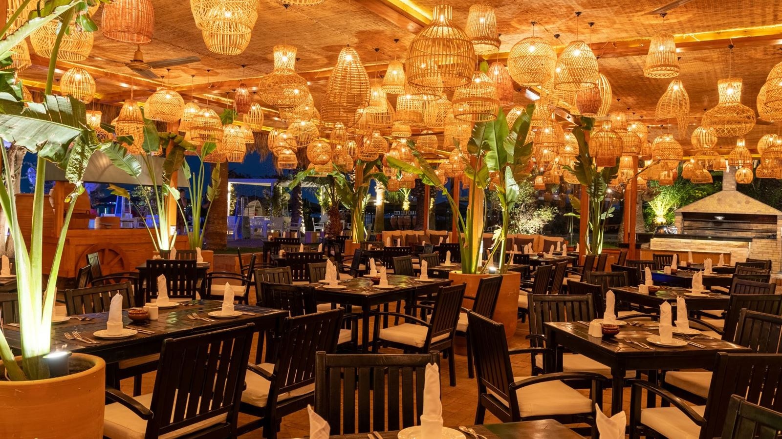 bars-beach-restaurant-and-bar