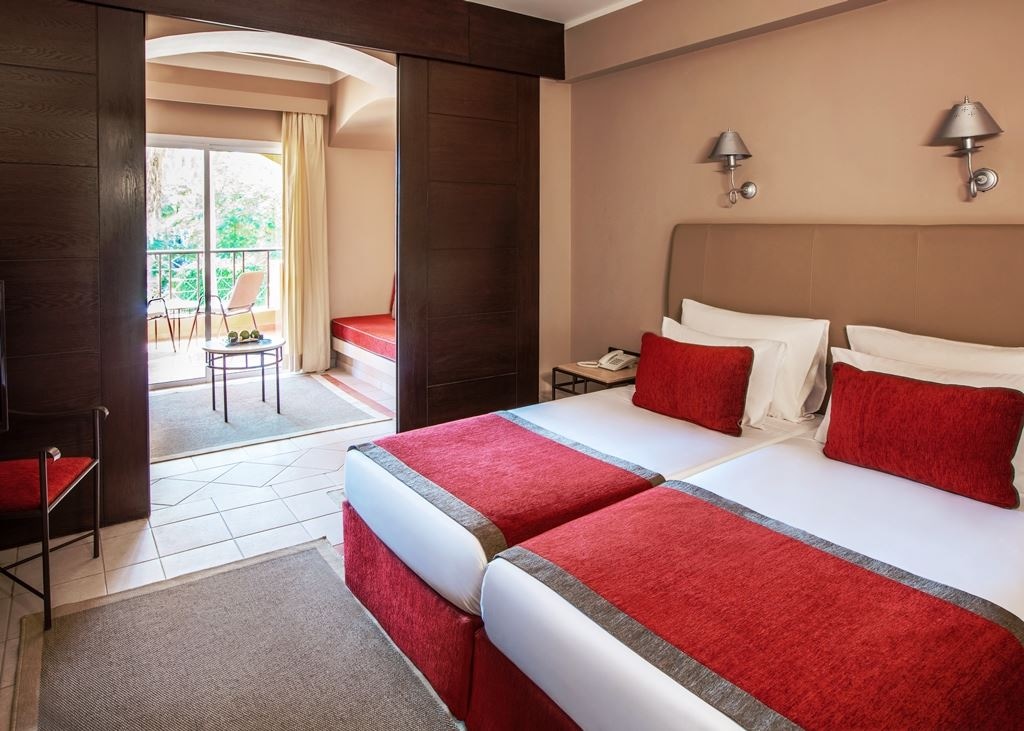 rooms-family-deluxe-garden-view