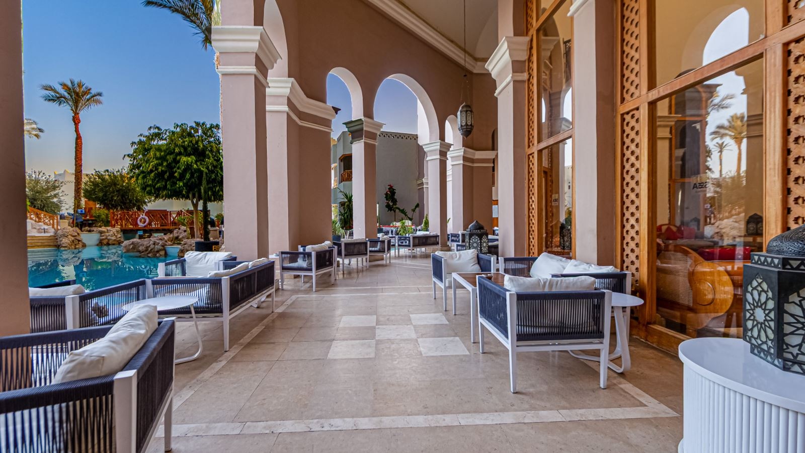 restaurants-lobby-bar