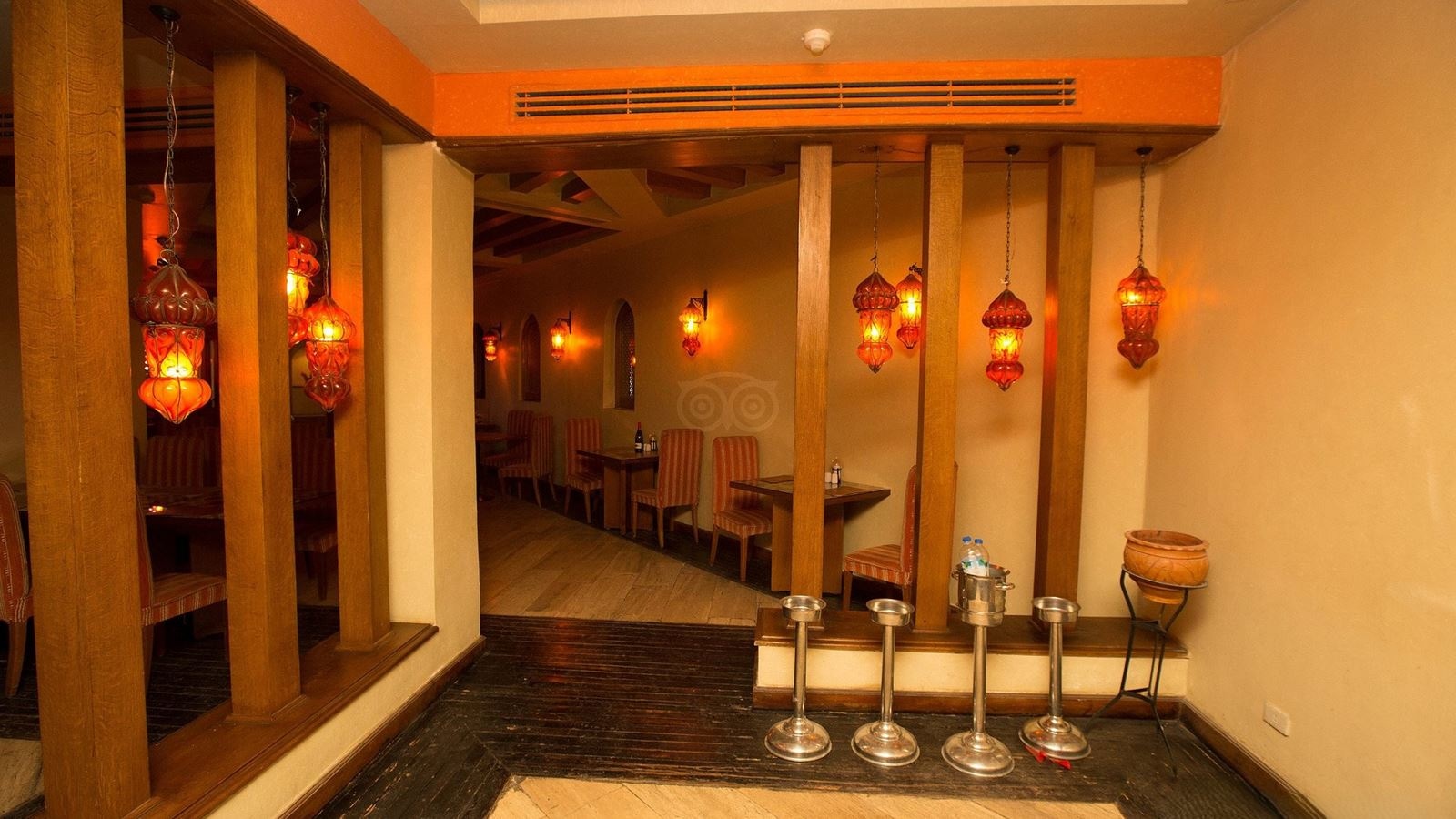 restaurants-restaurants