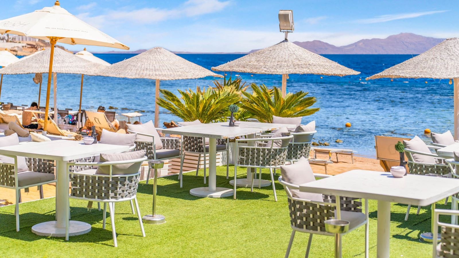 restaurants-the-beach