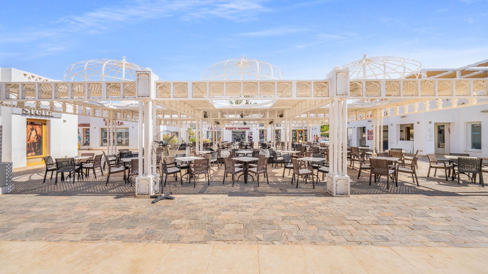 restaurants-coral-bay-cafe