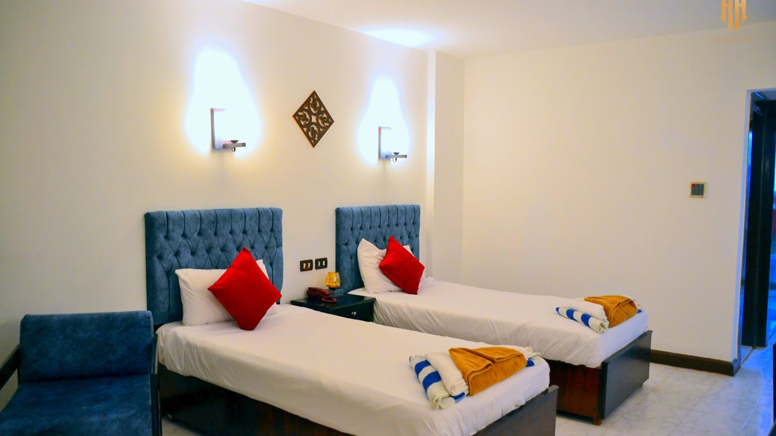 rooms-double-standard-room-poolview