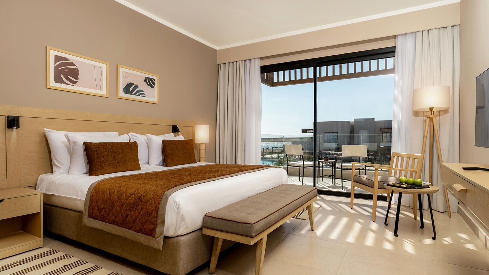 rooms-deluxe-sea-view