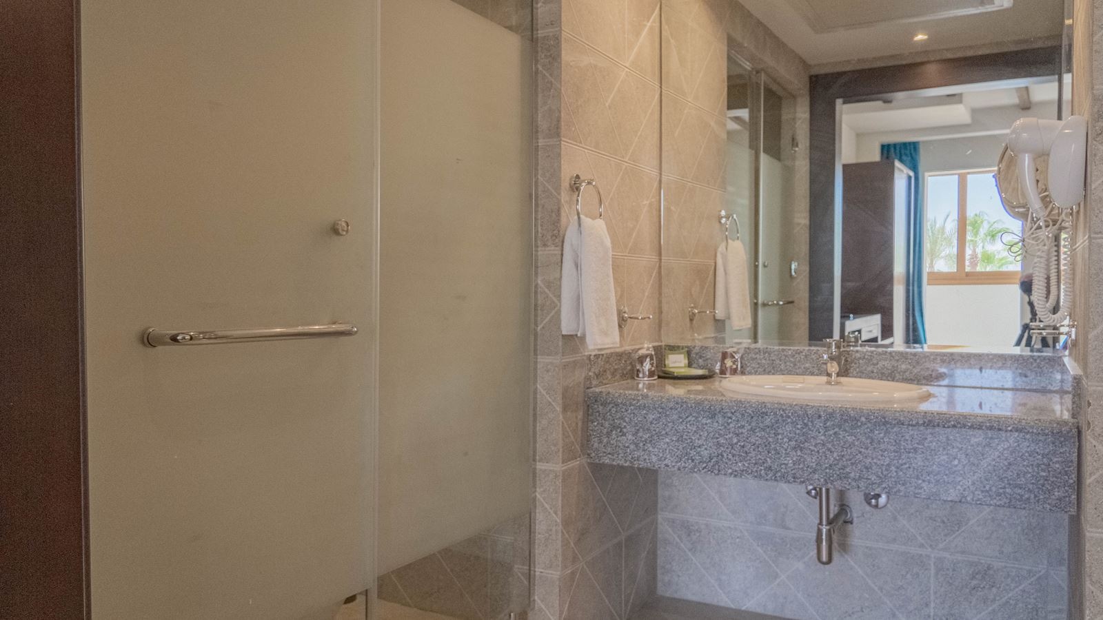 rooms-suite-sea-view