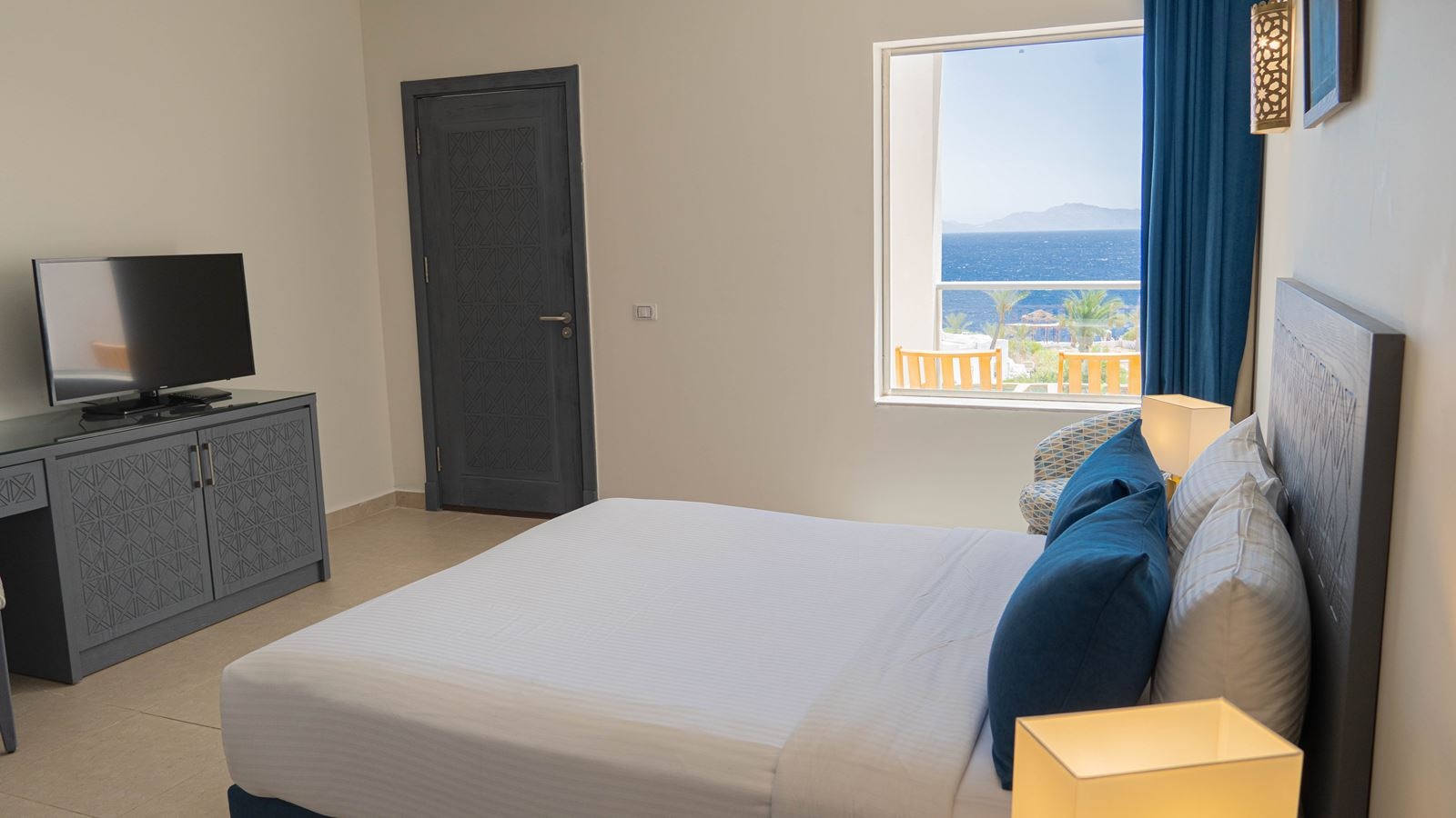 rooms-premium-sea-view-room