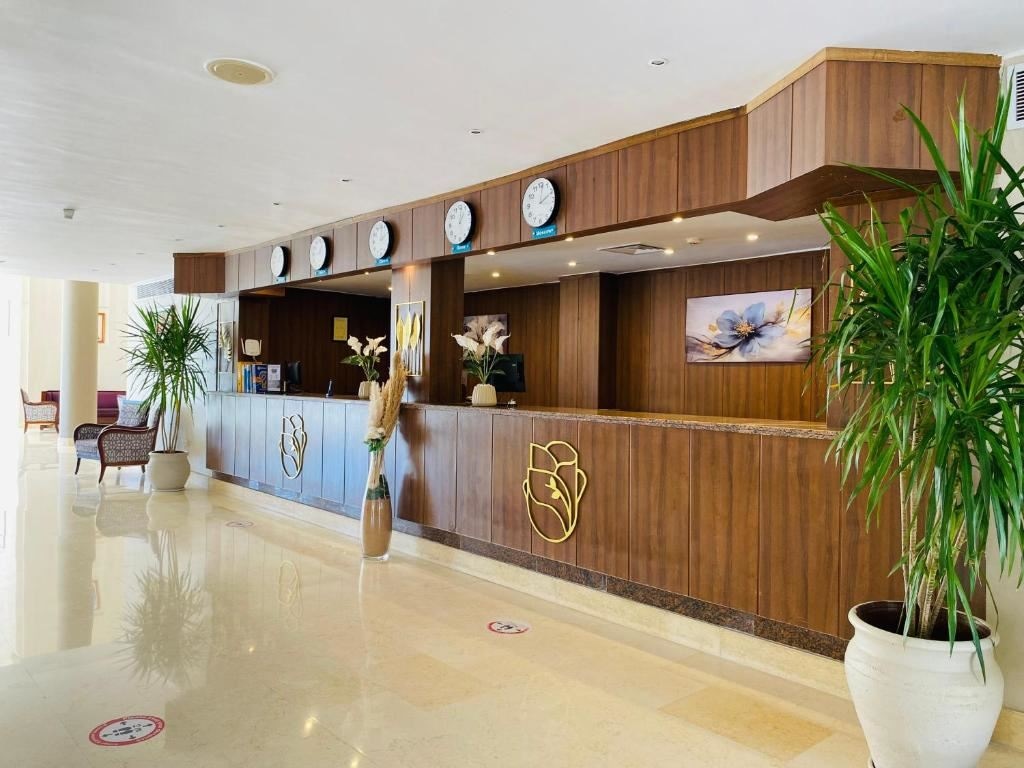 general-main-building