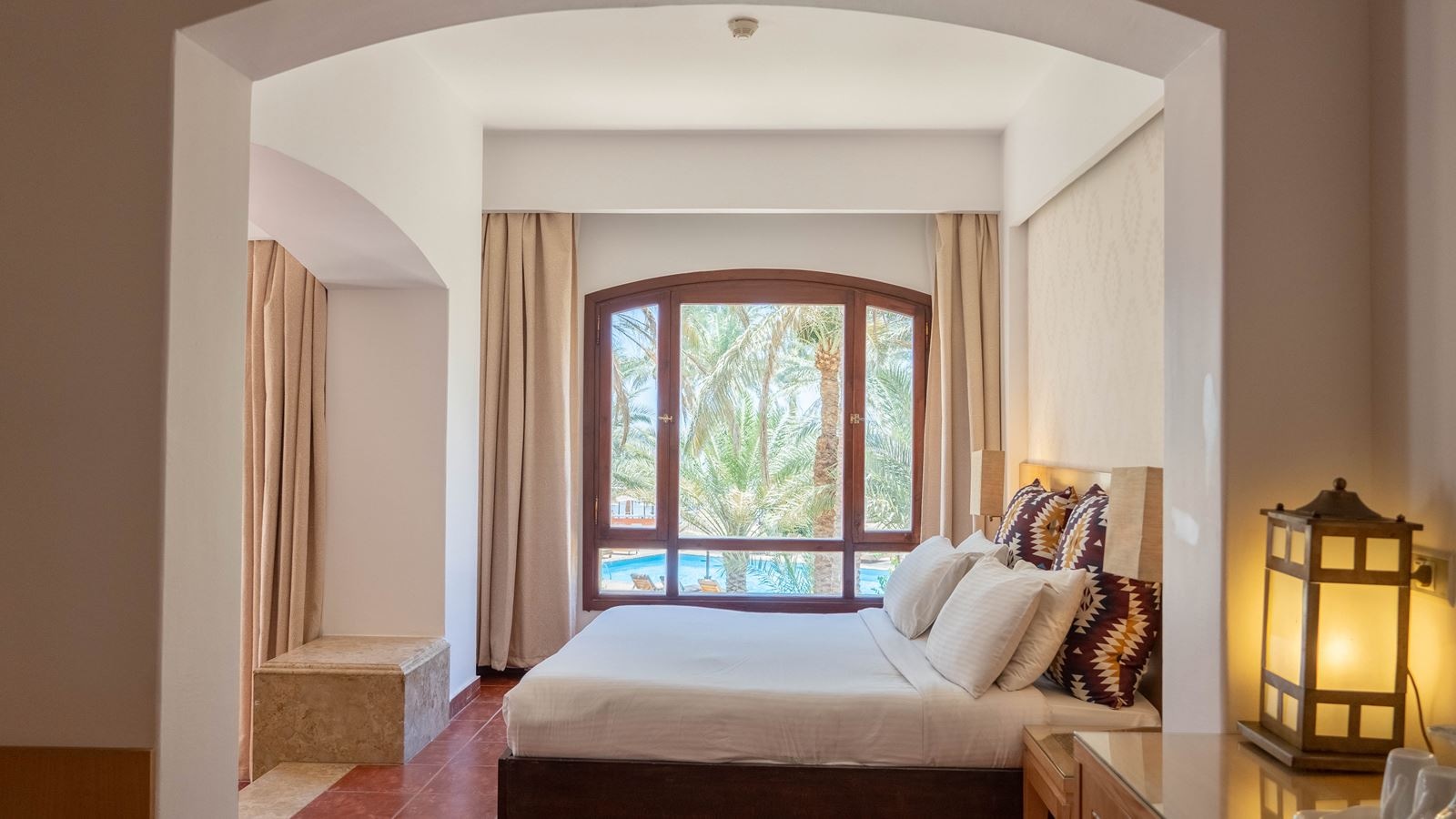 rooms-superior-room--garden-view