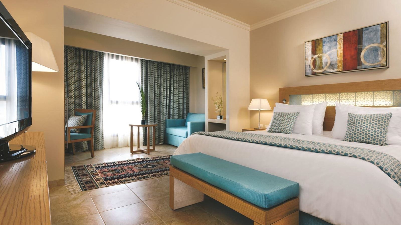 rooms-classic-mountain-or-garden-view-room