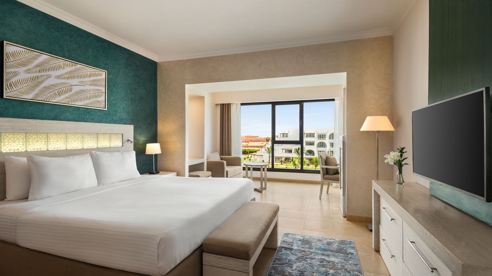 rooms-deluxe-pool-or-lagoon