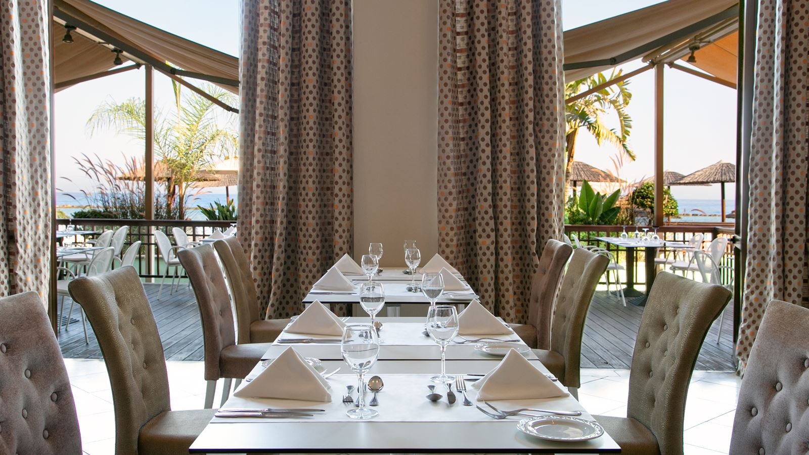 restaurants-thalassa-main-restaurant