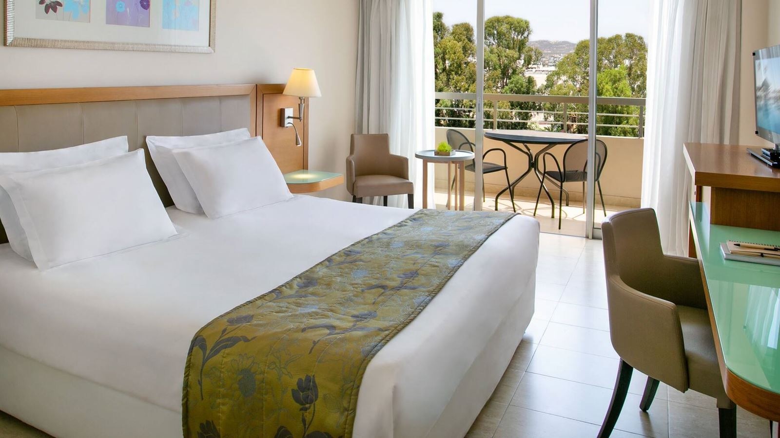 rooms-standard-room-balcony