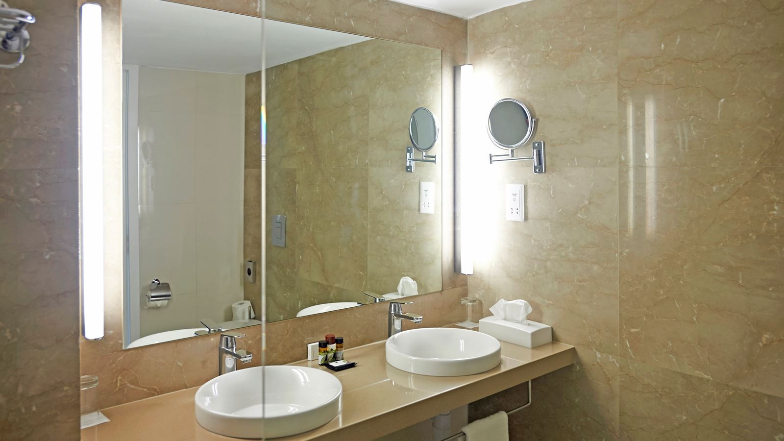 rooms-double-or-twin-superior-sea-view