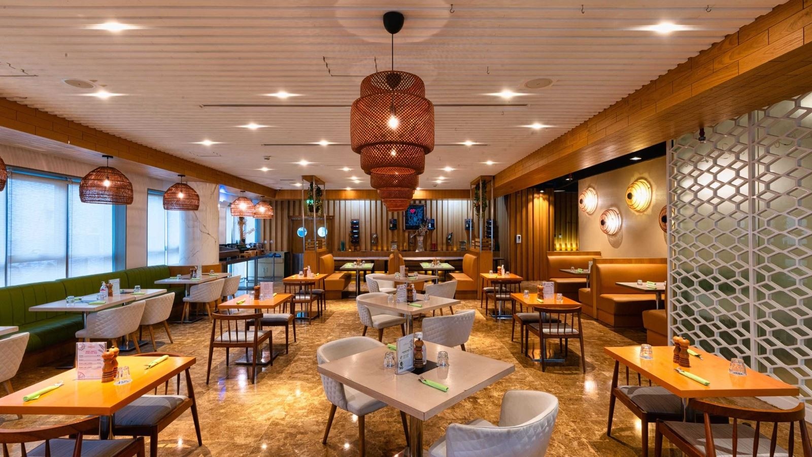 restaurants-restaurants