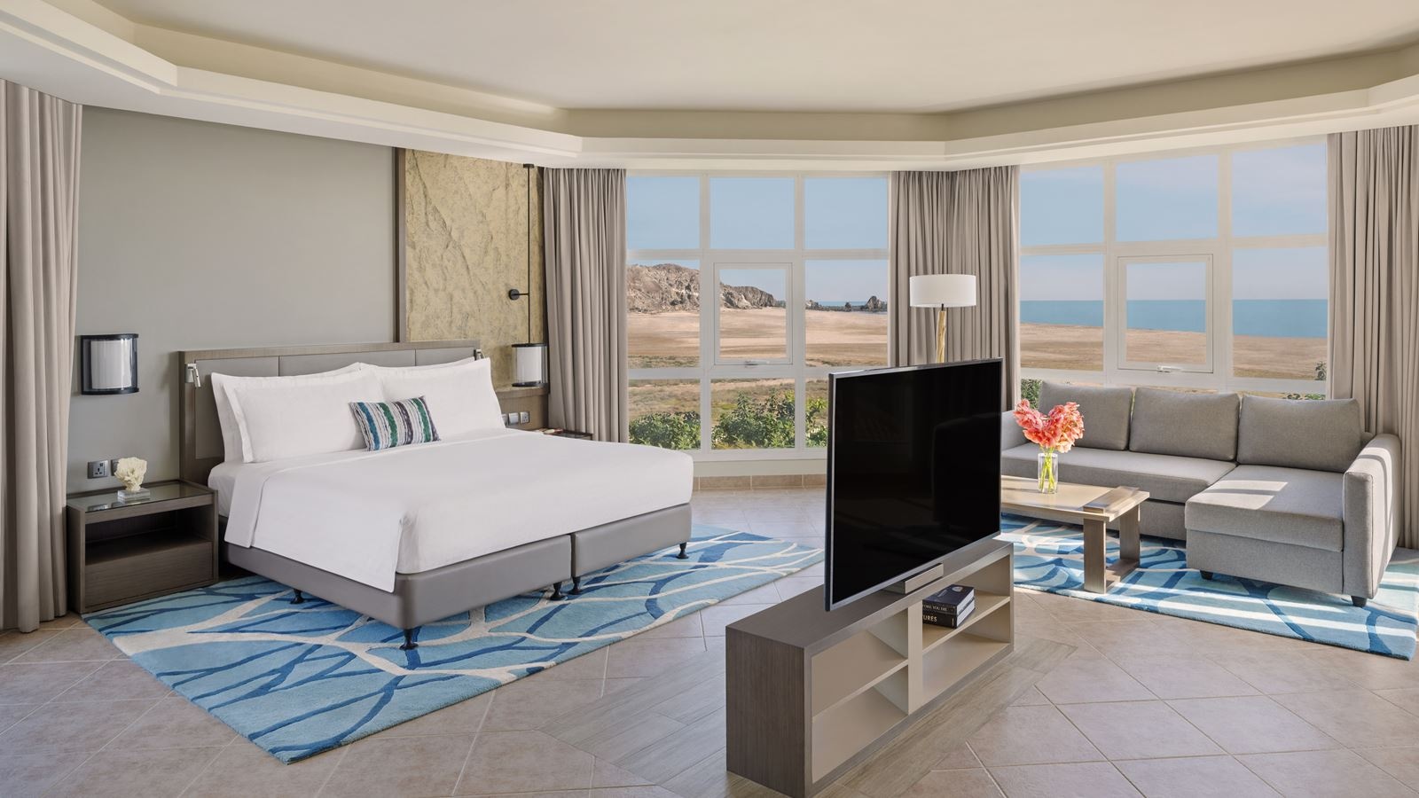 rooms-spacious-garden-view-suite-w-balcony