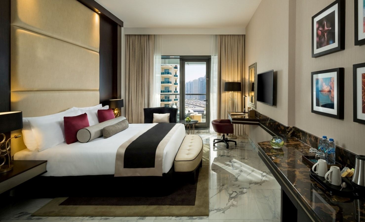 rooms-deluxe-room-with-balcony