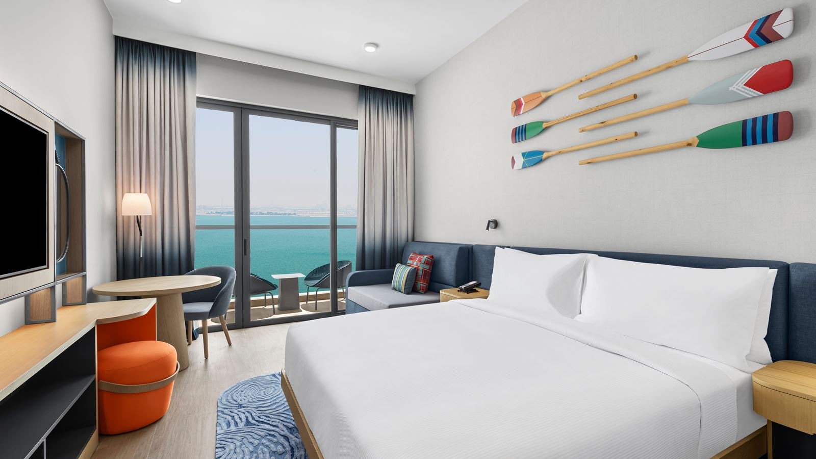 rooms-kingqueen-guest-room-sea-view