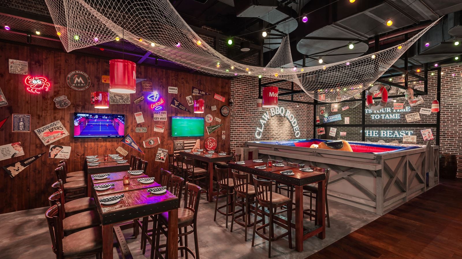 restaurants-claw-bbq