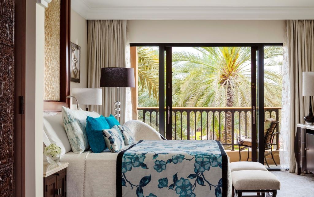 rooms-palace-superior-room