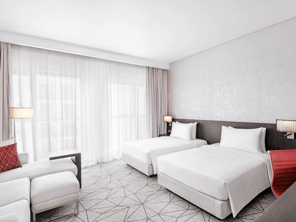 rooms-pool-view-room-king--twin