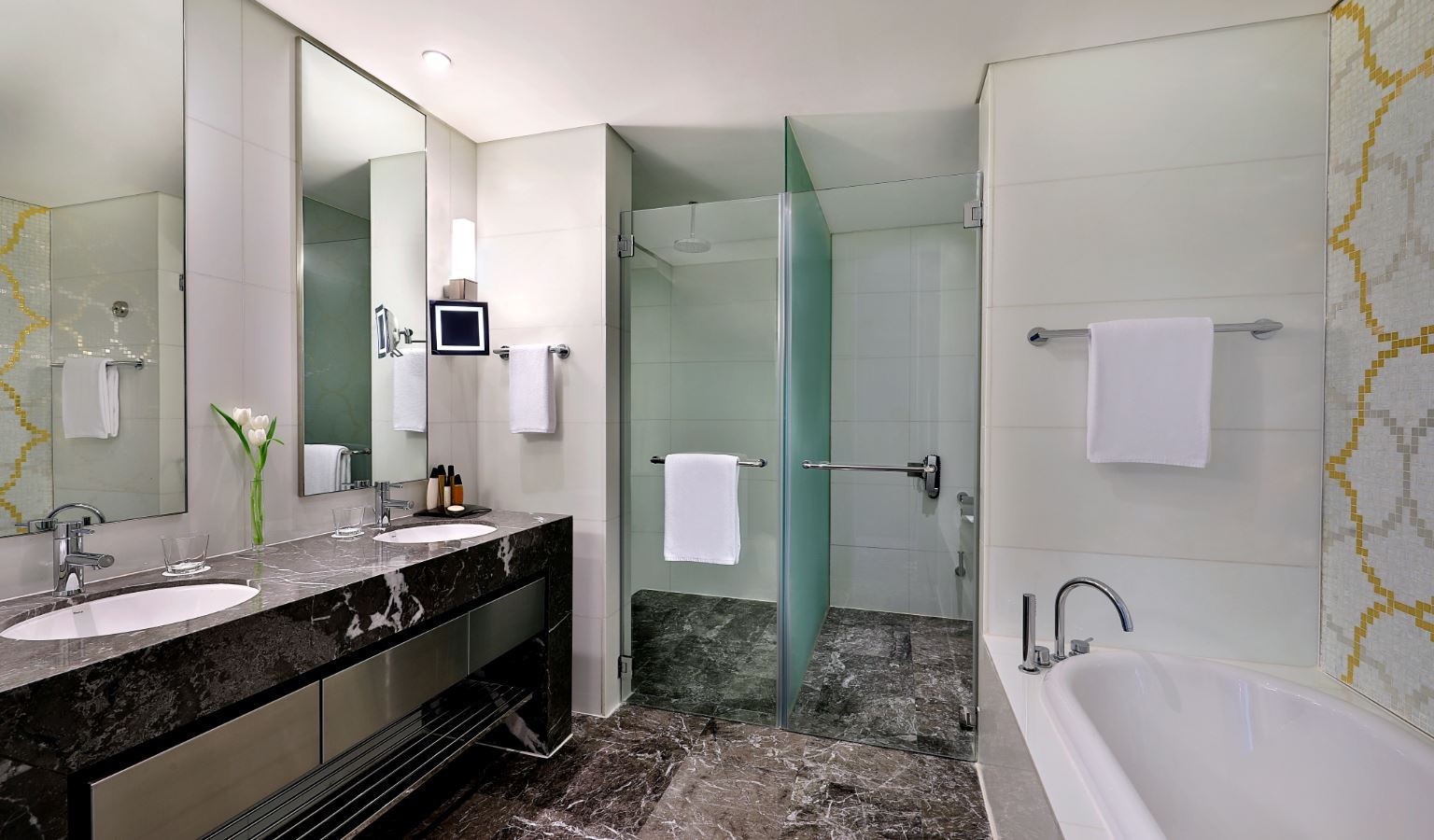 rooms-junior-suite---level-45