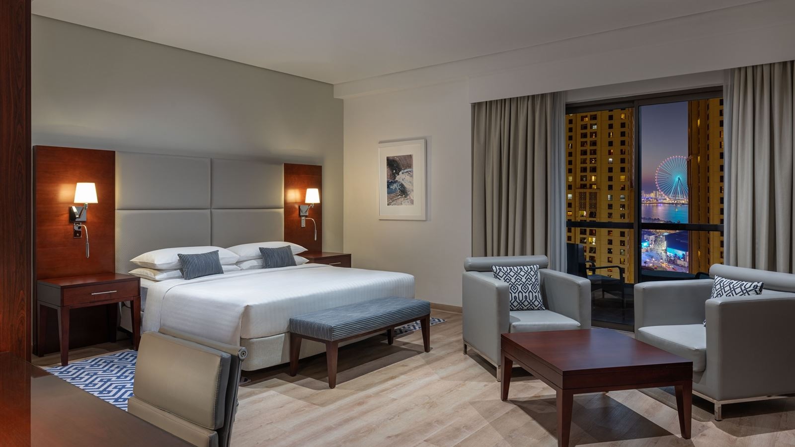 rooms-deluxe-guest-room-partial-sea-view