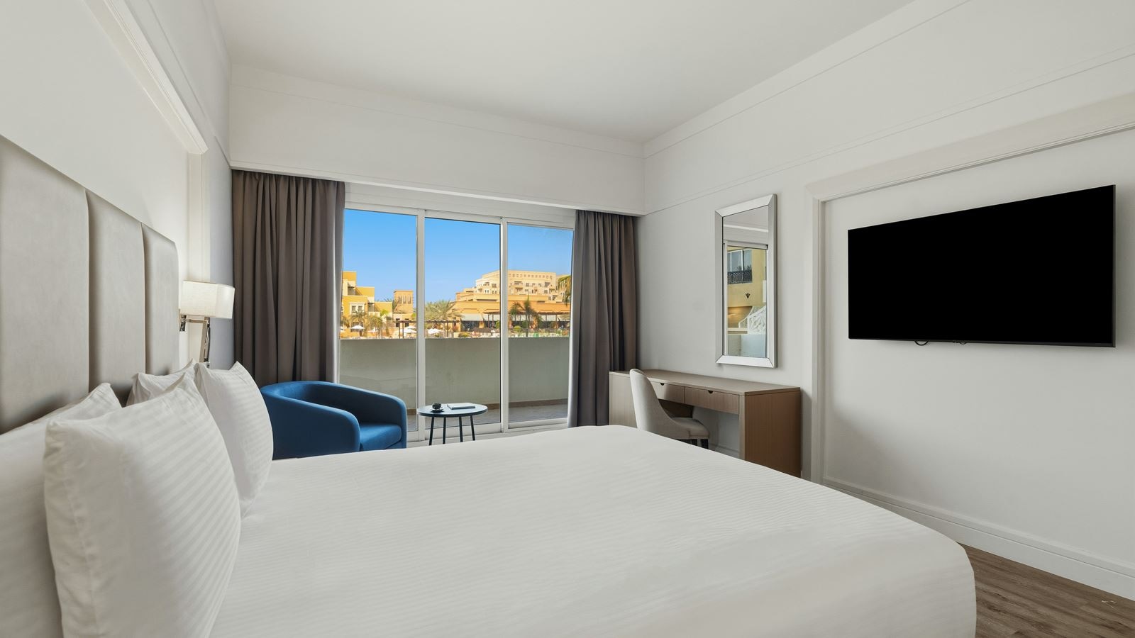 rooms-three-bedroom-senior-suite